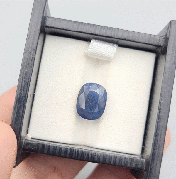 Natural Blue Sapphire - Weight 7.75 Carat | No Evidence of Enhancement
