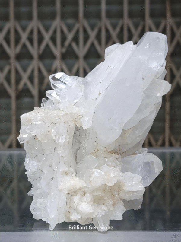 Natural Clear Quartz Crystal Specimen – 1,172 Grams