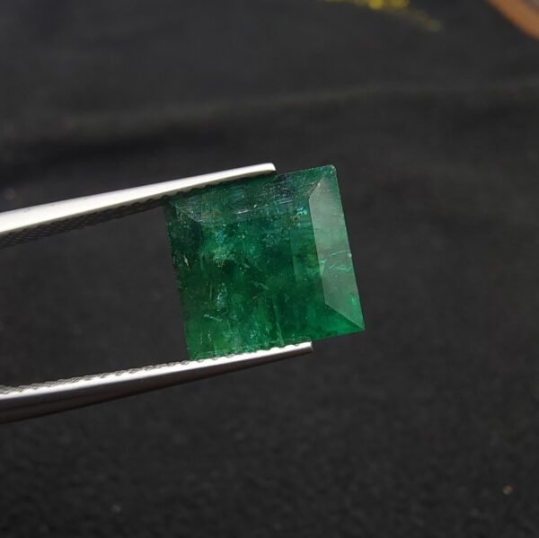 Current Emerald Rate in Karachi