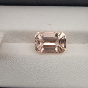 Natural Peach Topaz – Weight 5.92 Carat – Origin Katlang Valley (Pakistan)