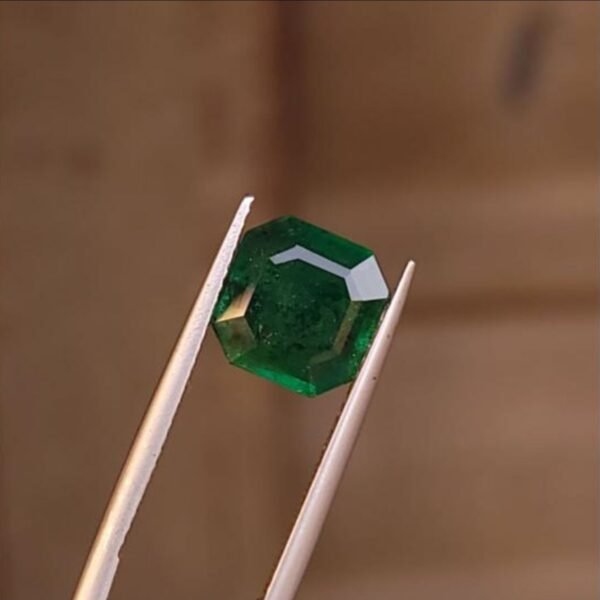 Buy Emerald Stone in Karachi