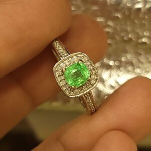 Buy Natural Emerald in Pakistan