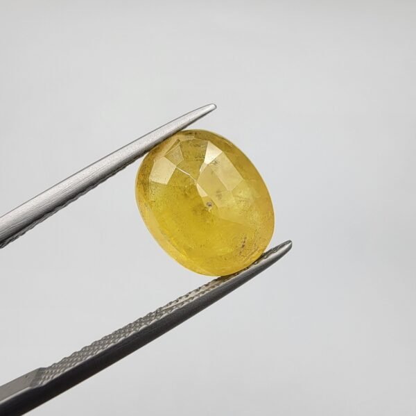 Natural Yellow Sapphire – 5.67 Carat | African Origin Gemstone