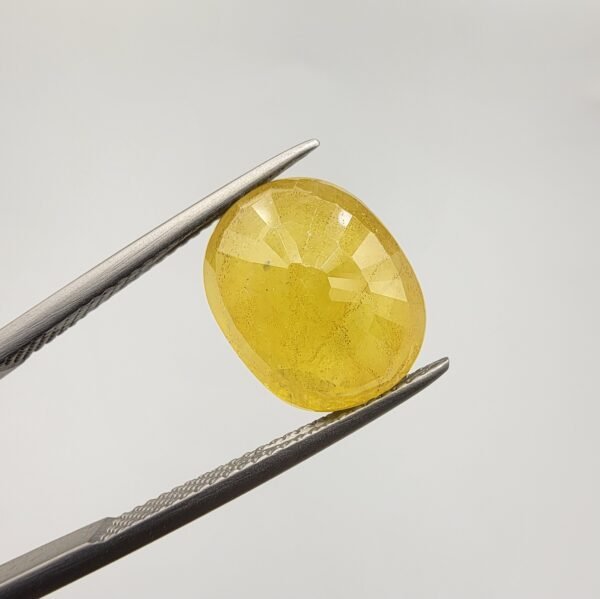 Natural Yellow Sapphire (Pukhraj) – 7.88 Carat | African Origin Gemstone
