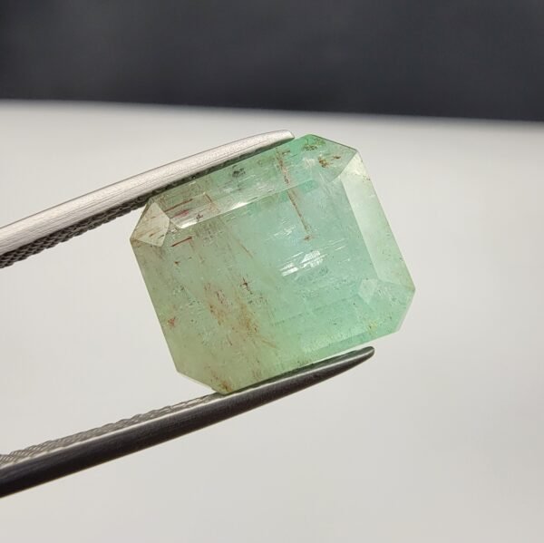 Natural Emerald – 9.05 Carat – Origin Chitral Valley (Pakistan) – Octagon Cut Collector’s Gemstone