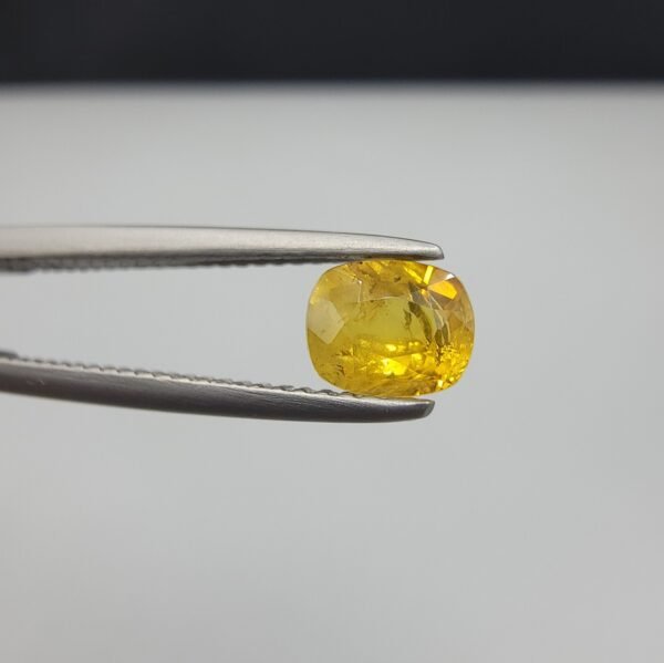 Natural Yellow Sapphire (Pukhraj) – 0.68 Carat – Origin Madagascar – Oval Cut Gemstone