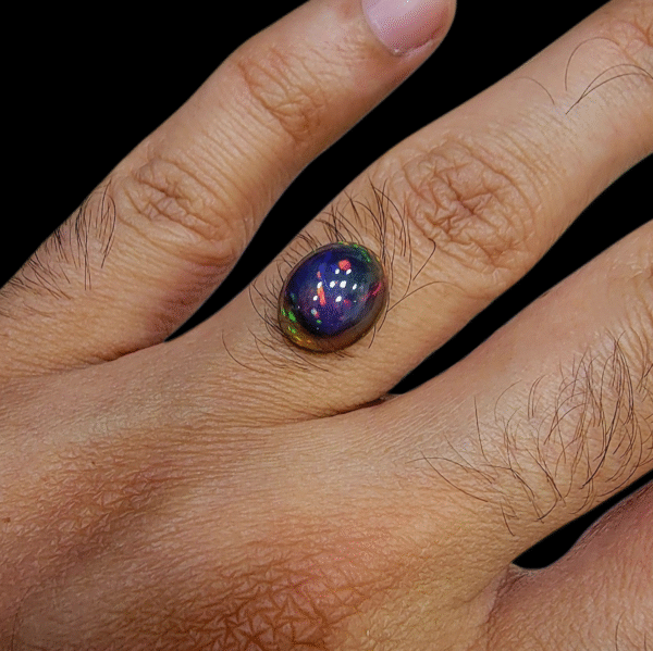 Natural Ethiopian Opal – 2.81 Carat – Oval Shape – Multi-Color Fire (Green, Red, Yellow, Blue)