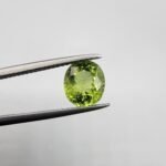 Natural Peridot – 2.26 Carat – Origin Kohistan Valley (Pakistan) – Oval Cut Gemstone with Beautiful Natural Inclusions