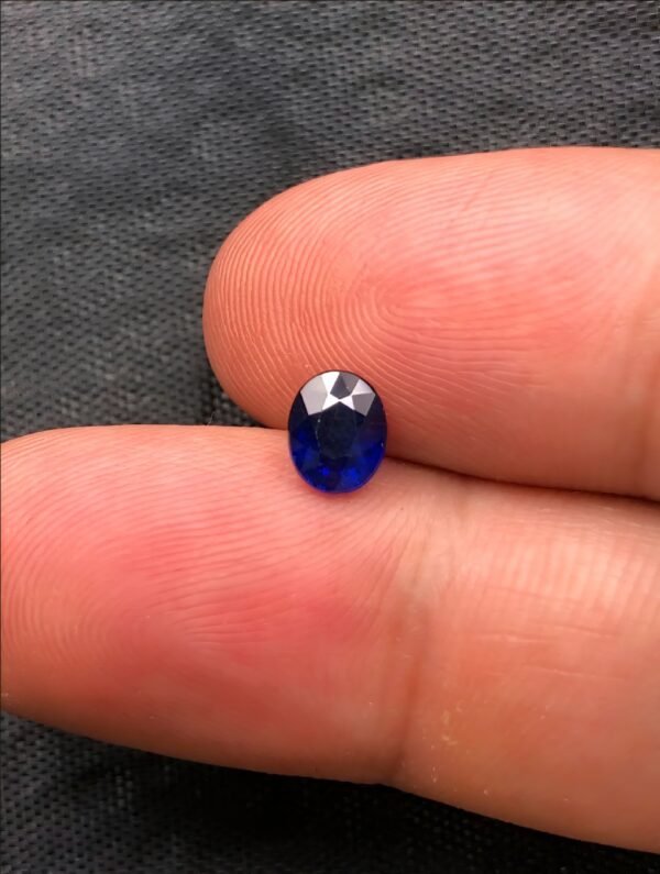 Natural Royal Blue Sapphire – 1.03 Carat – Ceylon (Sri Lanka) Origin – Oval Shape