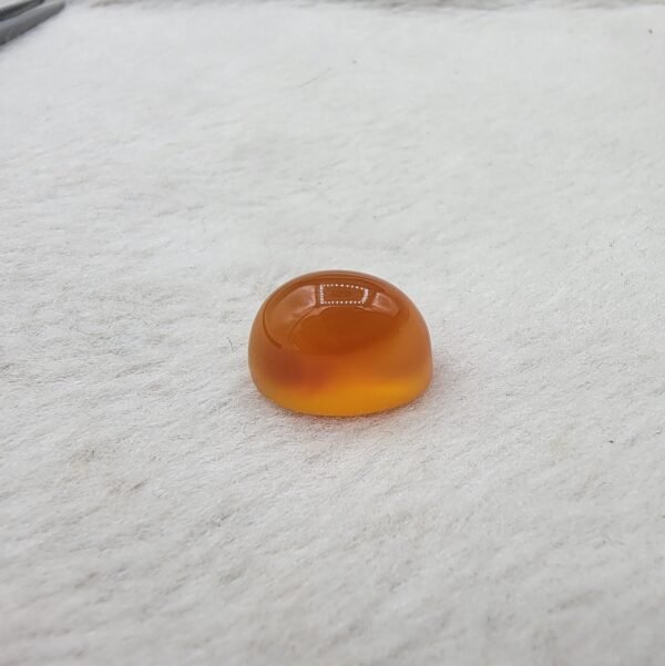 14.48 Carat Natural Carnelian Agate Yemeni Aqeeq stone oval cabochon from Yemen