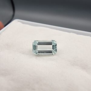 Natural Aquamarine gemstone 1.35 carat from Shigar Valley Pakistan, emerald cut, light blue transparent stone