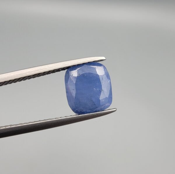 Natural Blue Sapphire (Neelam) 2.98 carat unheated untreated gemstone from Sri Lanka (Ceylon)