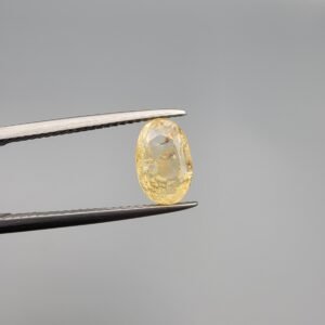 Natural Yellow Sapphire (Pukhraj) 2.95 carat unheated untreated gemstone from Sri Lanka (Ceylon)