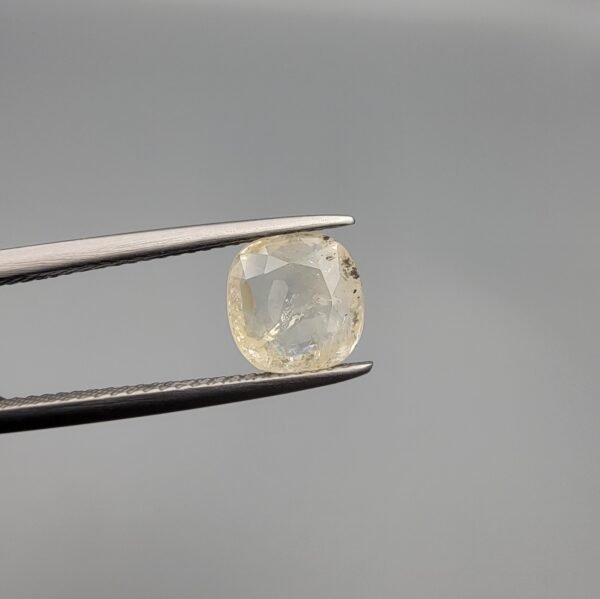 Natural Yellow Sapphire (Pukhraj) – Weight 2.16 Carat – Srilanka (Ceylon) Origin – Unheated & Untreated