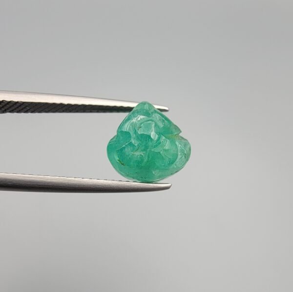 Hand-Carved Natural Emerald – 4.68 Carat Floral Motif – Rare Zambian Origin