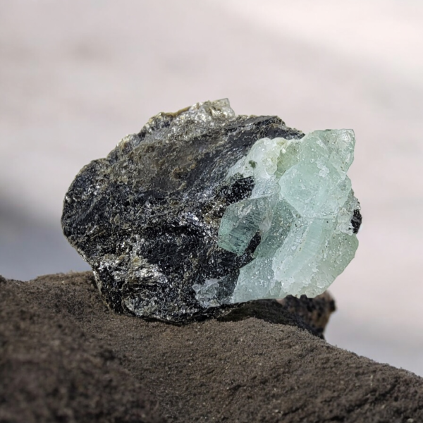 Natural Emerald Specimen – Weight 18.39 Grams – Chithral Valley (Pakistan) Origin