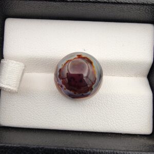 Natural Sulemani Agate round cabochon 14.20 carat with sparkling druzy quartz crystal pocket from Iran