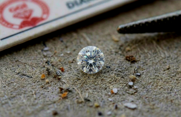 Digital image of a Galaxy Gemological Institute Diamond Report (Certificate # KHI2609840179) dated September 8, 2026, detailing a 0.22 Carat Round Brilliant Cut Natural Diamond with G color and VS2 clarity.