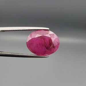 Natural purplish red ruby oval mixed cut gemstone 9.05 carat from Mozambique with GGI certification