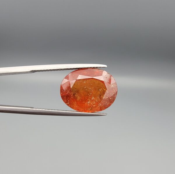 Natural honey-amber Hessonite Garnet Gomed oval cut gemstone 13.07 carat, untreated January birthstone