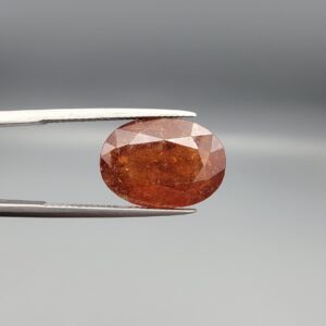 Natural honey-amber Hessonite Garnet Gomed oval cut gemstone 15.38 carat, untreated January birthstone