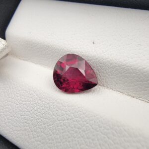 Natural Rhodolite Garnet - Weight 2.55 Carat - Origin Madagascar - Pear Shape - Untreated Untreated