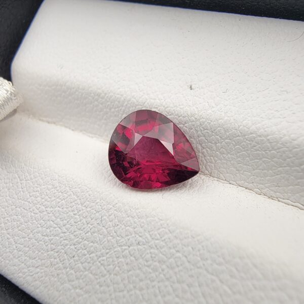 Natural Rhodolite Garnet - Weight 2.55 Carat - Origin Madagascar - Pear Shape - Untreated Untreated