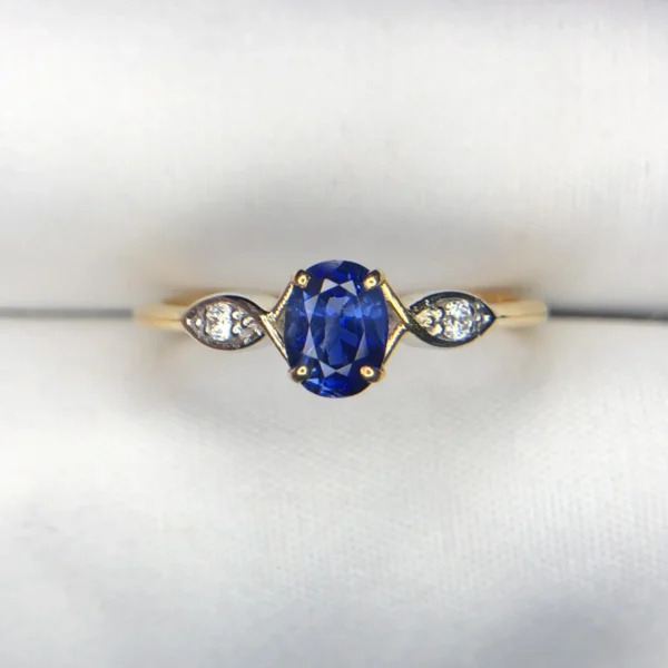 0.68 Carat Natural Ceylon Blue Sapphire & Diamond Ring in 18K Yellow Gold – Elegant Oval-Cut Neelam Solitaire